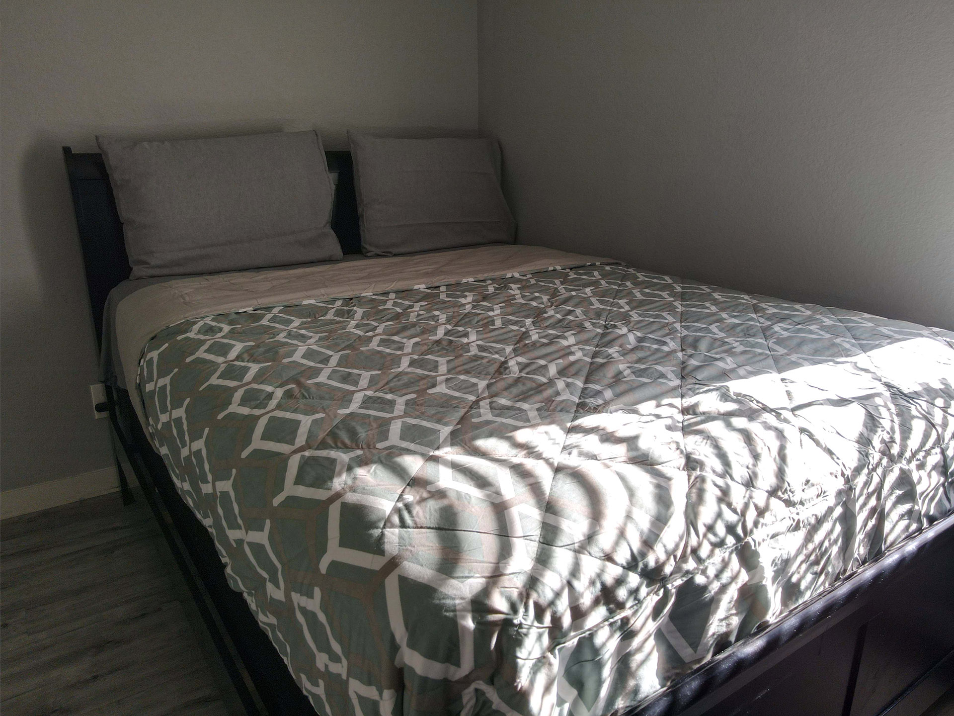 Las Vegas | 2 Bedroom x 1 Queen + 2 Twin