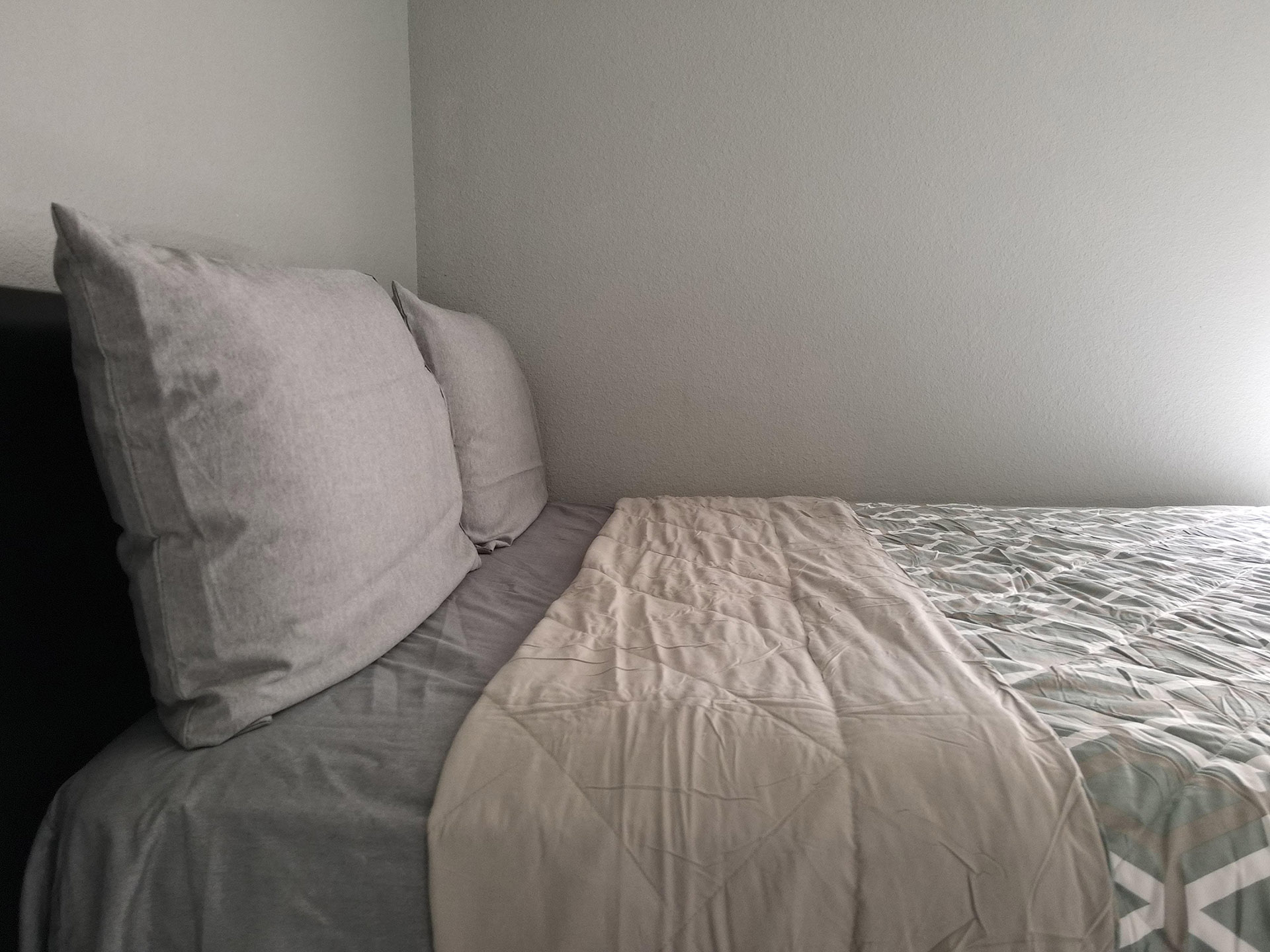 Las Vegas | 2 Bedroom x 1 Queen + 2 Twin