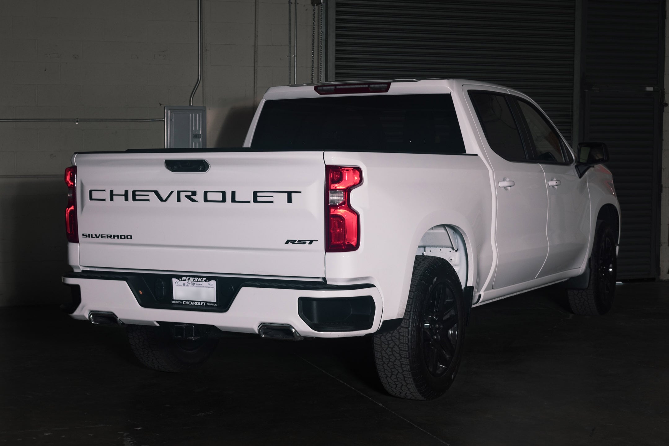 23’ Z71 CHEVROLET SILVERADO RST