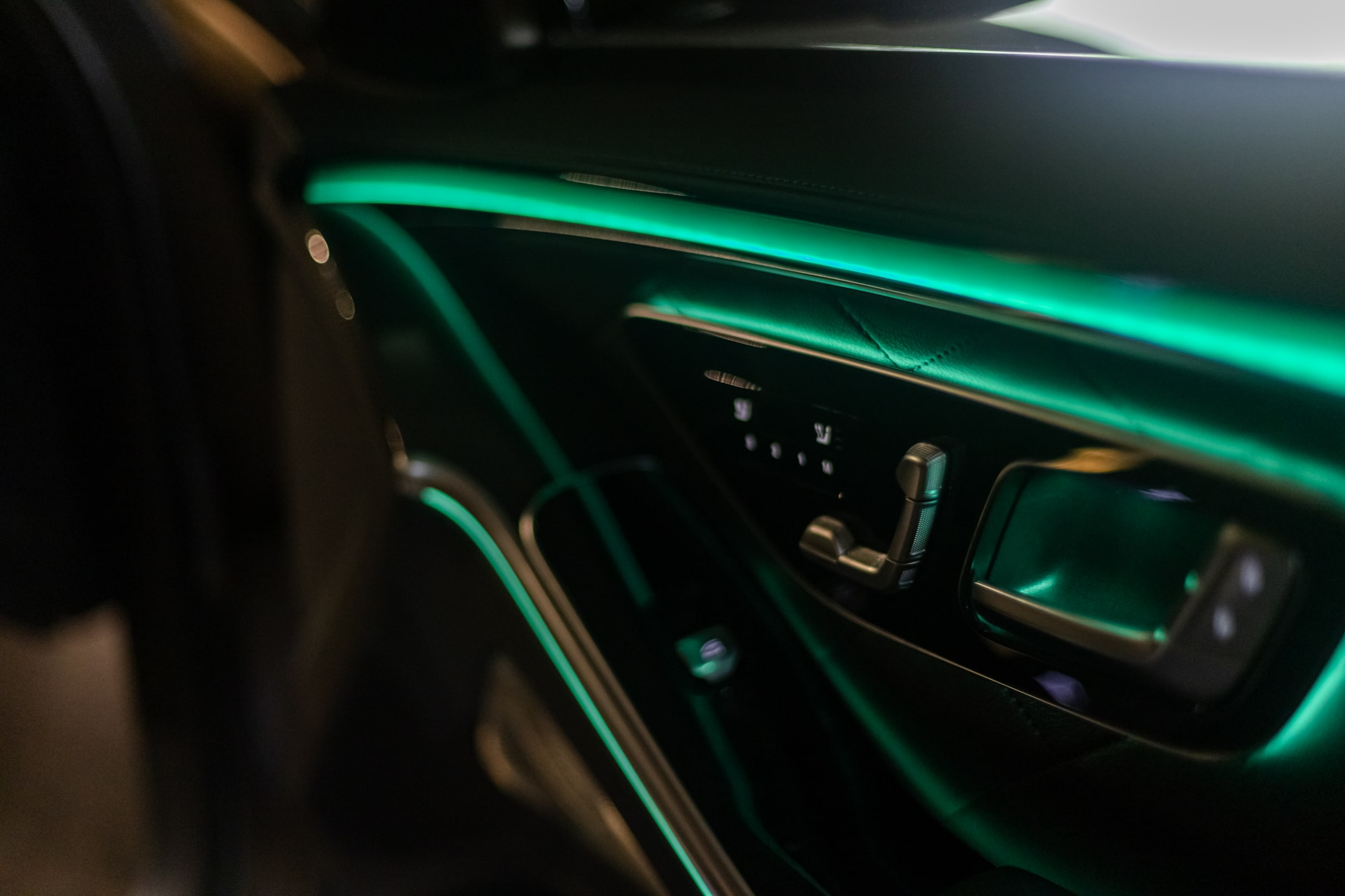 23’ S580 MERCEDES BENZ